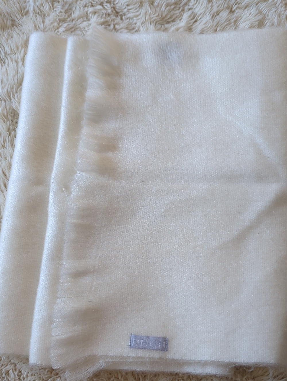 Elegant Cream Fringe Scarf - Brand Unspecified